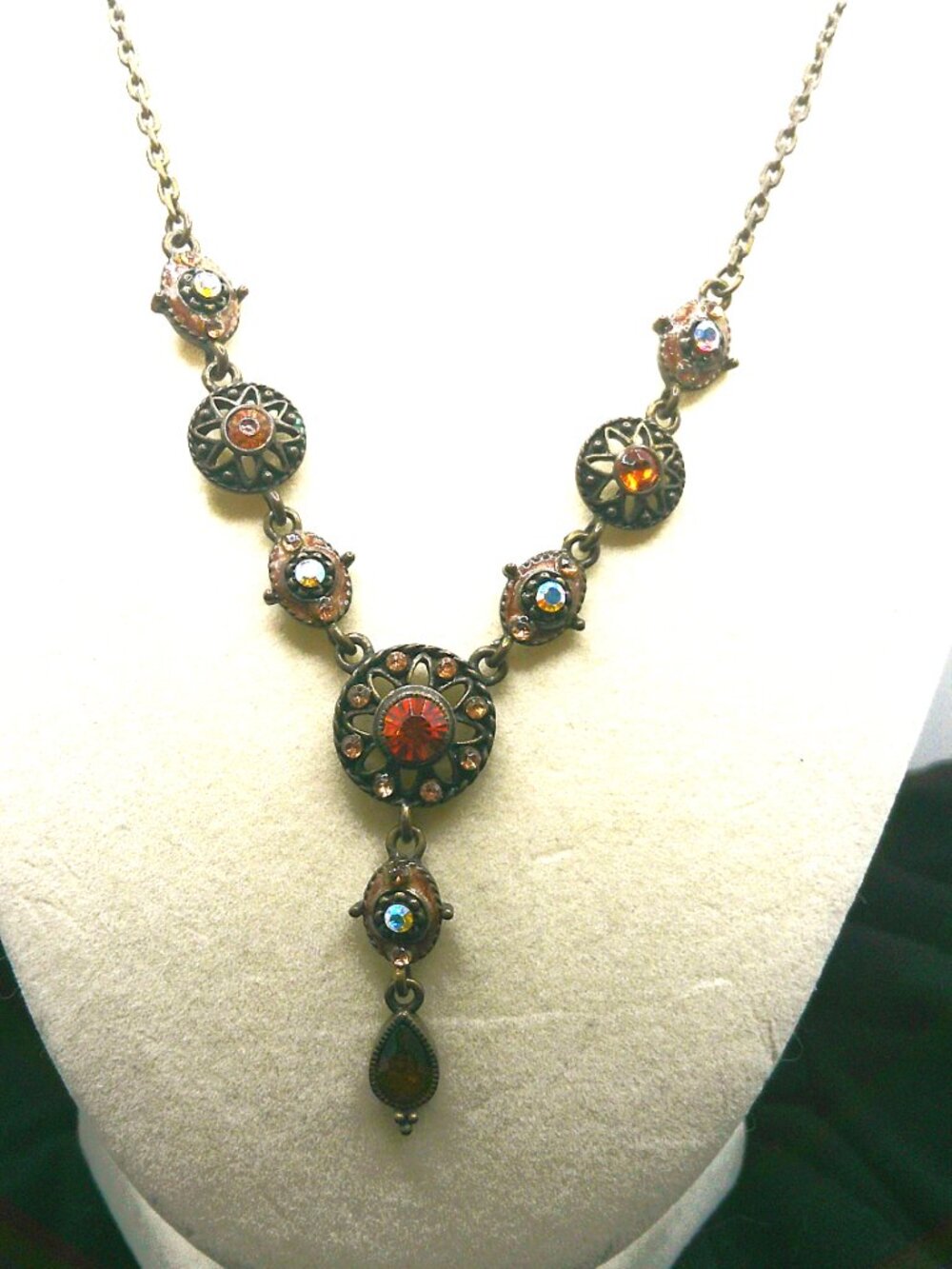 Ambertone "Y" Necklace - Picture 3 of 5
